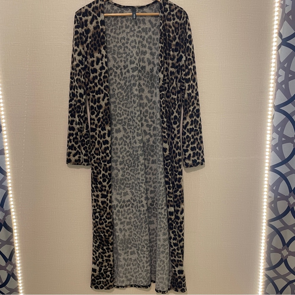Yahada leopard knit long duster/cardigan. 1XL
